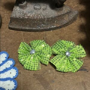 Unbranded Lot of Two Sequined Bow/Flower Hair Clips